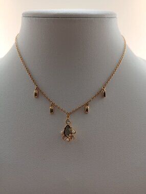 Swarovski Crystals and Pearl Pendant Minimalist Collar Necklace Size 14 Inches